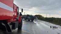В Челябинской области водитель КамАЗа погиб в лобовом столкновении с фурой