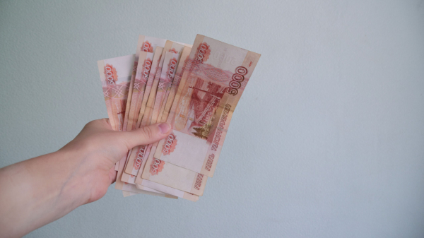 Директора челябинского электросетевого предприятия уличили в получении премий сотрудников